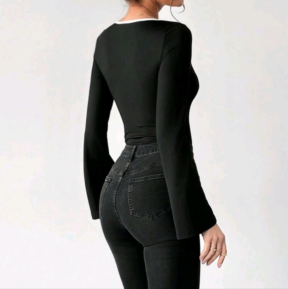 Women's Elegant Commuter Black Crash White Chicken Heart Neck Flare Bodysuit - Picture 2 of 5